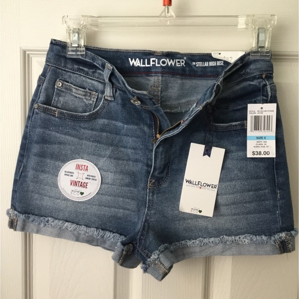Wallflower High Waist Frayed Denim Shorts | Cut off Cuffed Shorts - size 5/27R